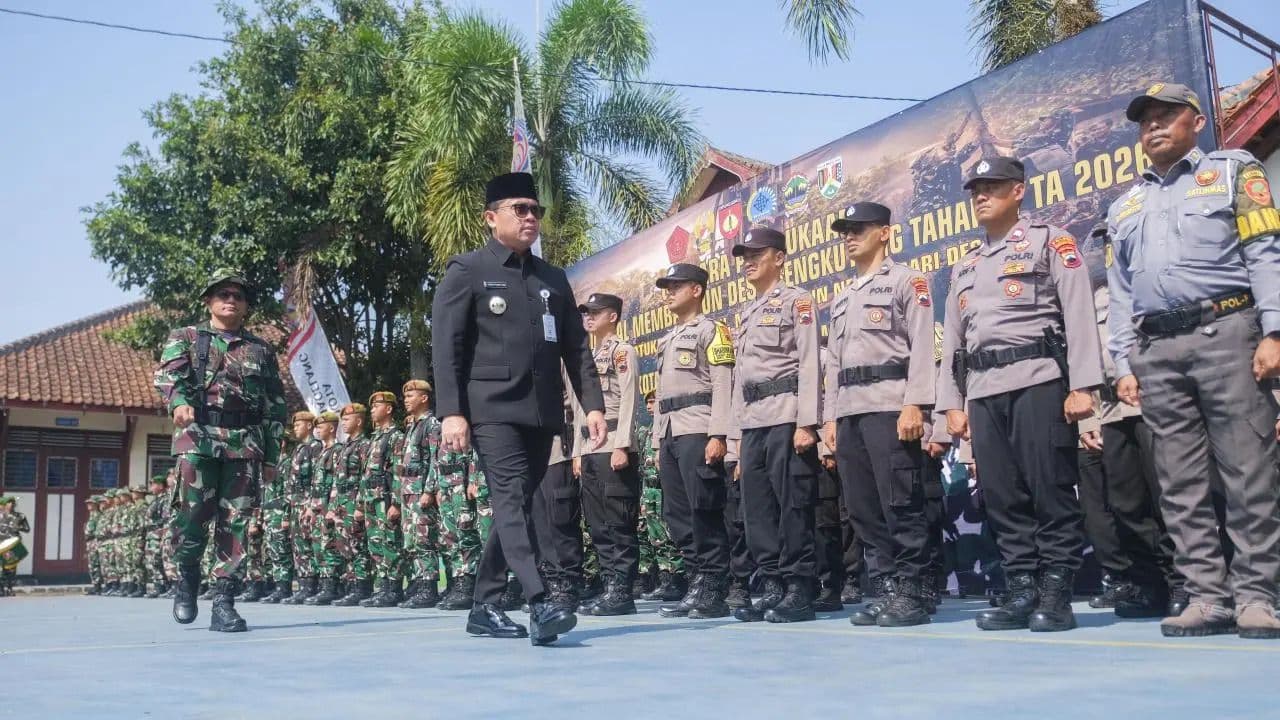 Buka TMMD Sengkuyung Tahap IV, Wali Kota Damar Sebut Kolaborasi TNI dan Pemkot Hadirkan Solusi untuk Warga